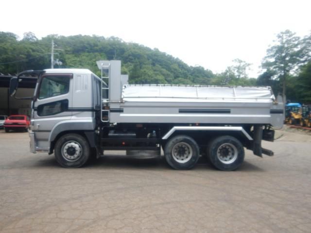 Mitsubishi GREAT 2013-08 8311155-3