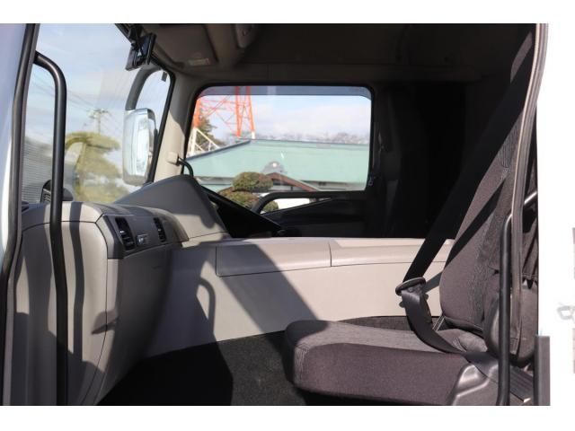 Mitsubishi GREAT 2020-08 8332061-15