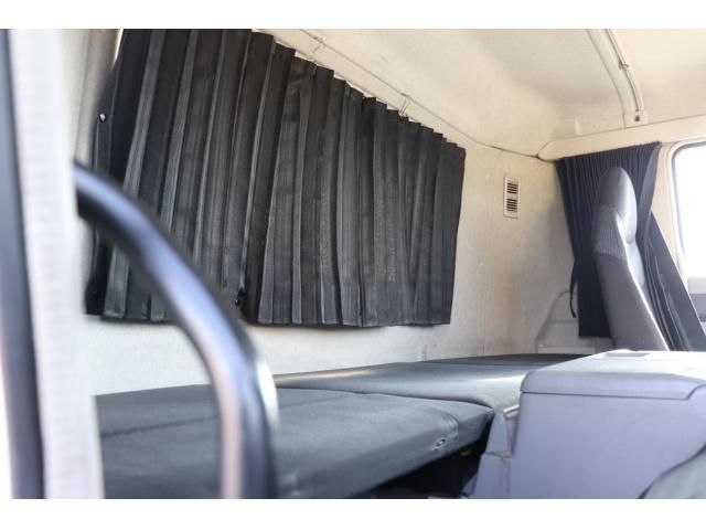 Mitsubishi GREAT 2020-08 8332061-16
