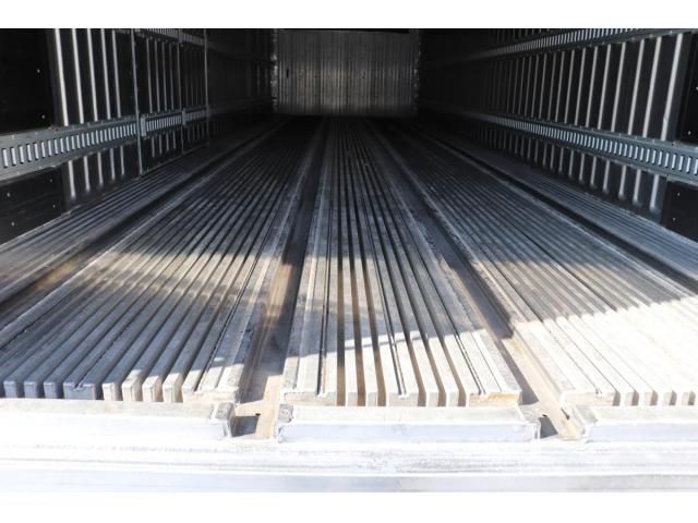 Mitsubishi GREAT 2017-10 8332057-10