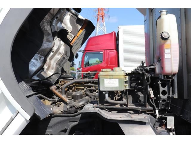 Mitsubishi GREAT 2017-10 8332057-22