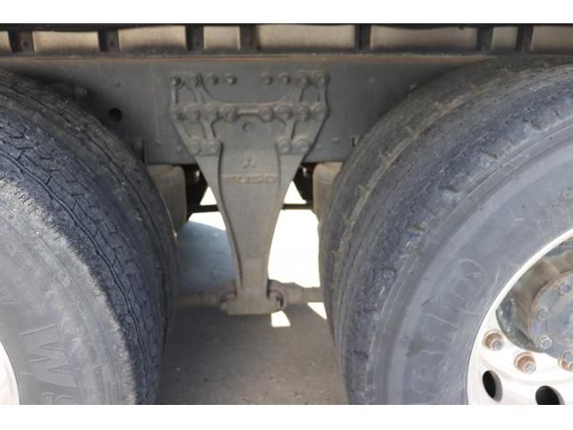 Mitsubishi GREAT 2017-10 8332057-24