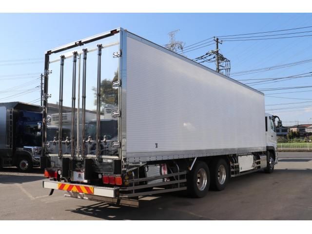 Mitsubishi GREAT 2017-10 8332057-4