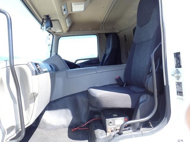 Mitsubishi GREAT 2020-09 8332049-11