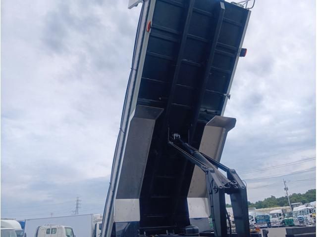 Mitsubishi GREAT 2025-05 8332044-9