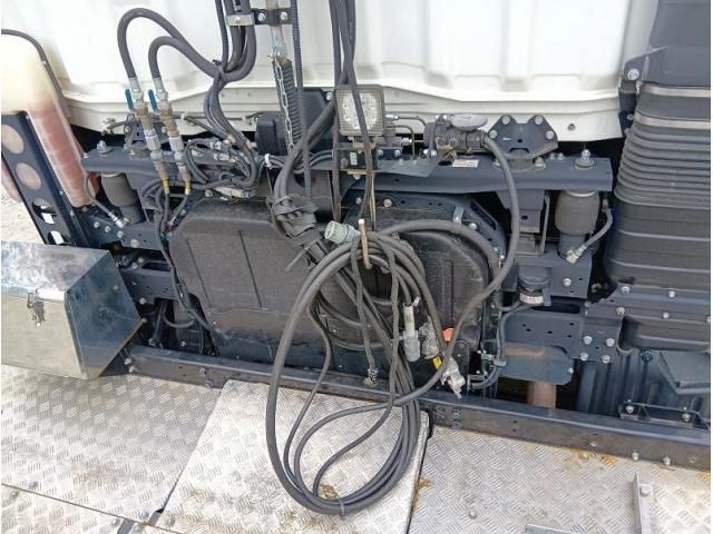 Mitsubishi GREAT 2024-04 8332055-26