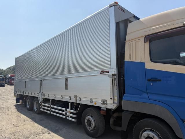 Mitsubishi GREAT 2014-11 8332071-11
