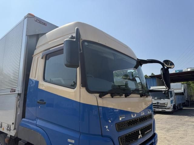 Mitsubishi GREAT 2014-11 8332071-13