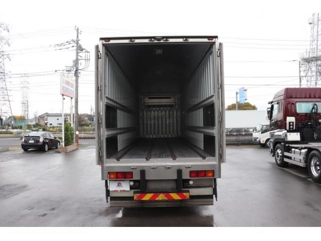 Mitsubishi GREAT 2018-09 8332063-10