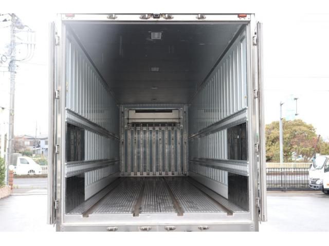Mitsubishi GREAT 2018-09 8332063-11