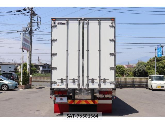 Mitsubishi GREAT 2017-03 8338060-6