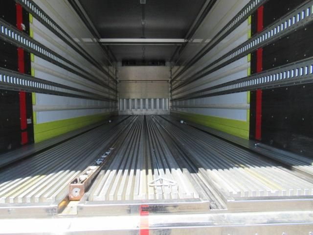 Mitsubishi GREAT 2015-07 8332066-12