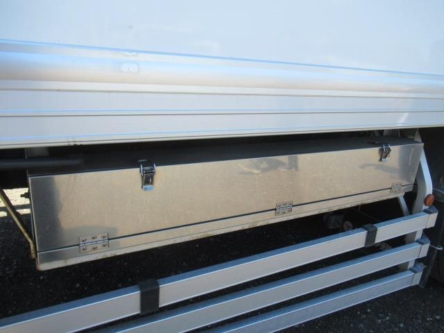 Mitsubishi GREAT 2015-07 8332066-23