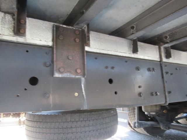 Mitsubishi GREAT 2015-07 8332066-28