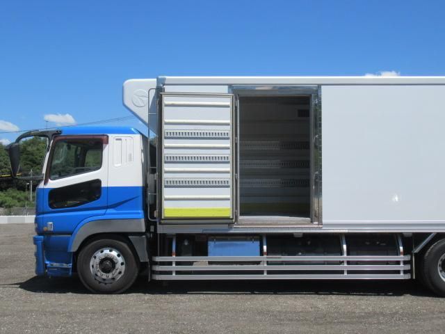 Mitsubishi GREAT 2015-07 8332066-5