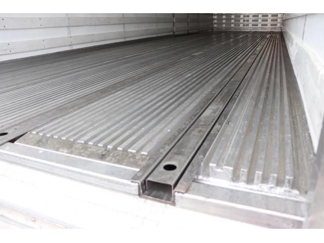 Mitsubishi GREAT 2021-01 8332048-10