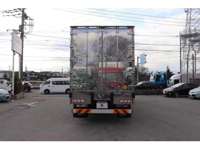 Mitsubishi GREAT 2021-01 8332048-4