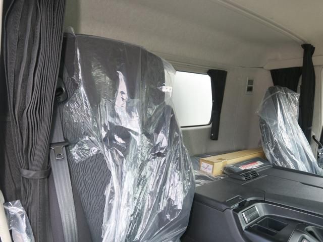Mitsubishi GREAT 2025-11 8332045-25