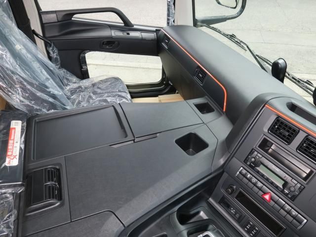 Mitsubishi GREAT 2025-11 8332045-26
