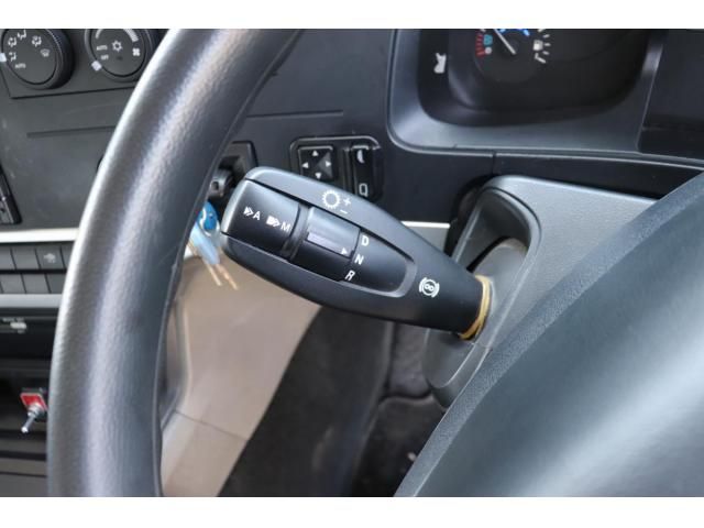 Mitsubishi GREAT 2021-06 8332027-18