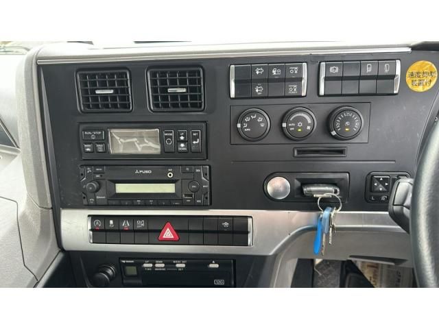 Mitsubishi GREAT 2021-06 8332027-21