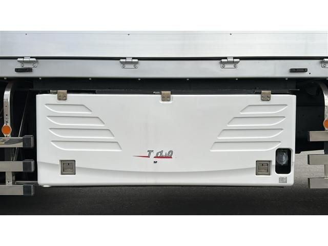 Mitsubishi GREAT 2021-06 8332027-24