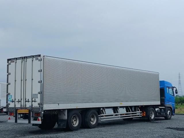 Mitsubishi GREAT 2012-04 8332060-3