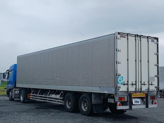 Mitsubishi GREAT 2012-04 8332060-5