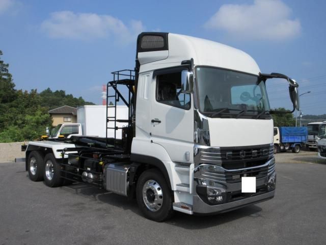 Mitsubishi GREAT 2026-04 8332040-0