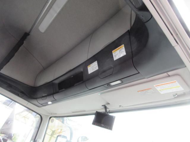 Mitsubishi GREAT 2026-04 8332040-12