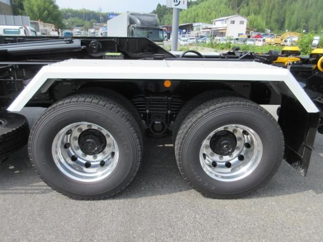 Mitsubishi GREAT 2026-04 8332040-20