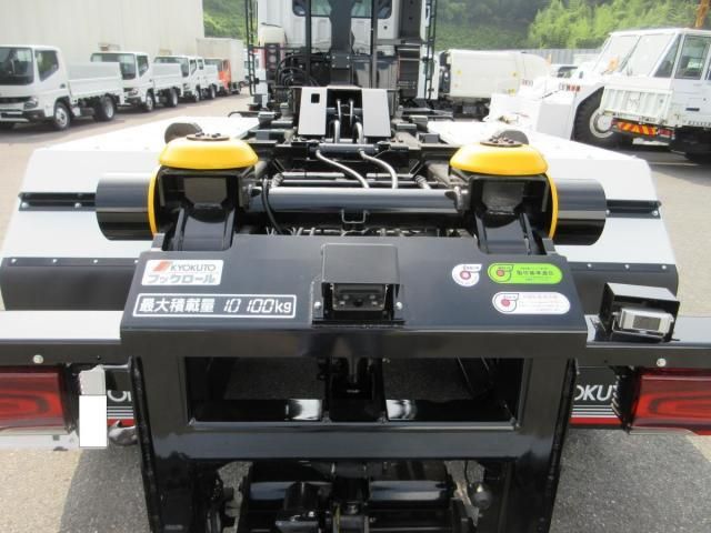 Mitsubishi GREAT 2026-04 8332040-22