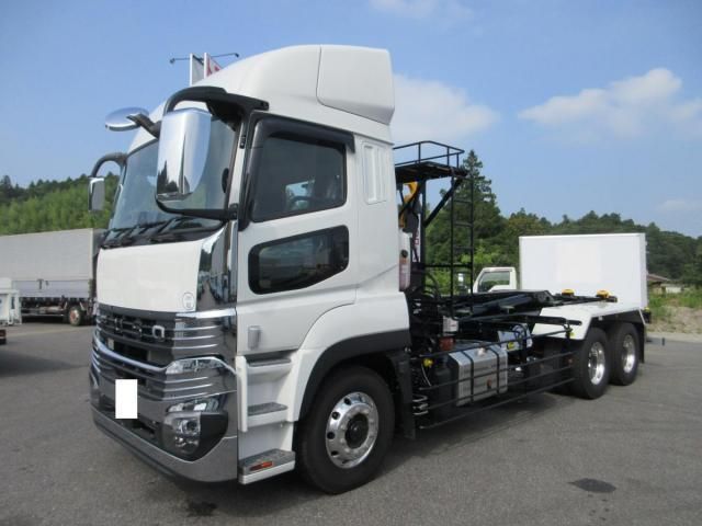 Mitsubishi GREAT 2026-04 8332040-2
