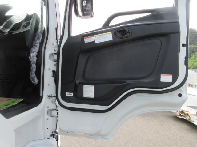Mitsubishi GREAT 2026-04 8332040-7