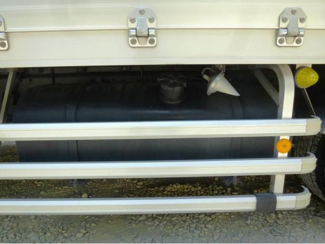 Mitsubishi GREAT 2019-07 8332056-26