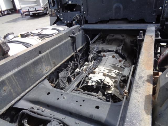 Mitsubishi GREAT 2021-04 8332052-11