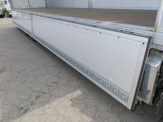 Mitsubishi GREAT 2018-02 8332058-12