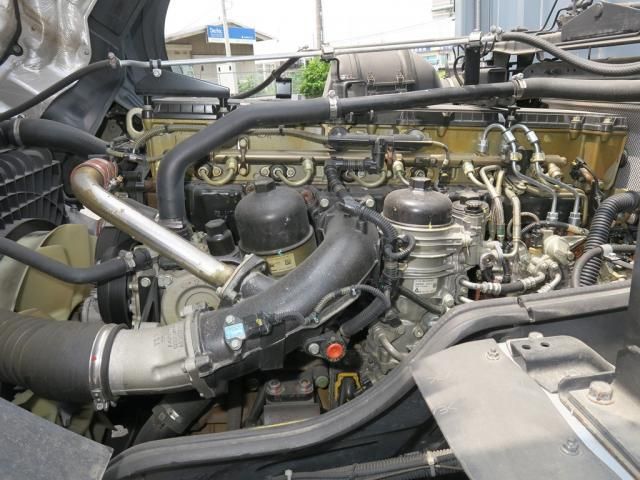 Mitsubishi GREAT 2018-02 8332058-25