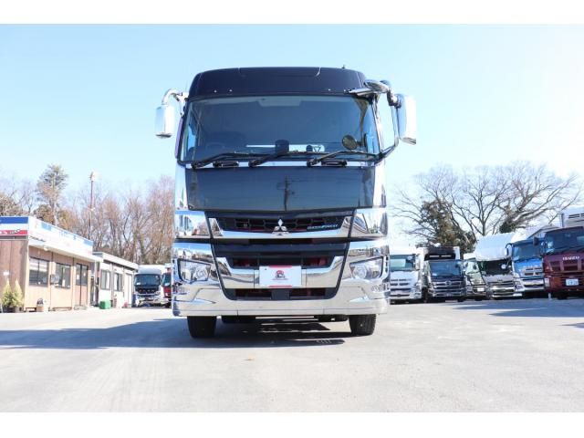 Mitsubishi GREAT 2022-10 8332047-1