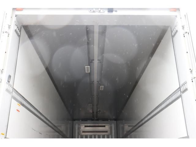 Mitsubishi GREAT 2021-05 8332046-11