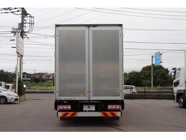 Mitsubishi GREAT 2021-05 8332046-4