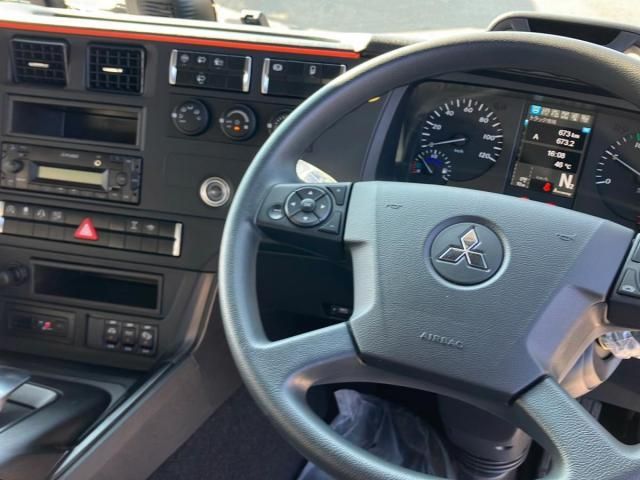 Mitsubishi GREAT 2026-04 8332038-19