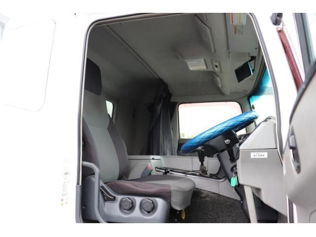 Mitsubishi GREAT 2017-10 8332054-22