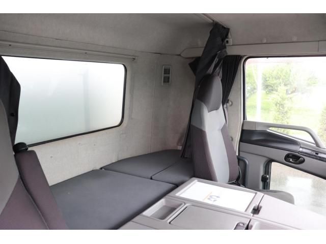 Mitsubishi GREAT 2017-10 8332054-25