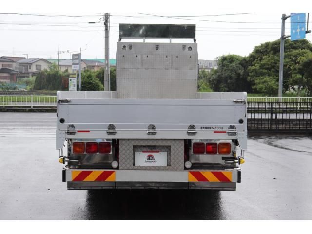 Mitsubishi GREAT 2017-10 8332054-4