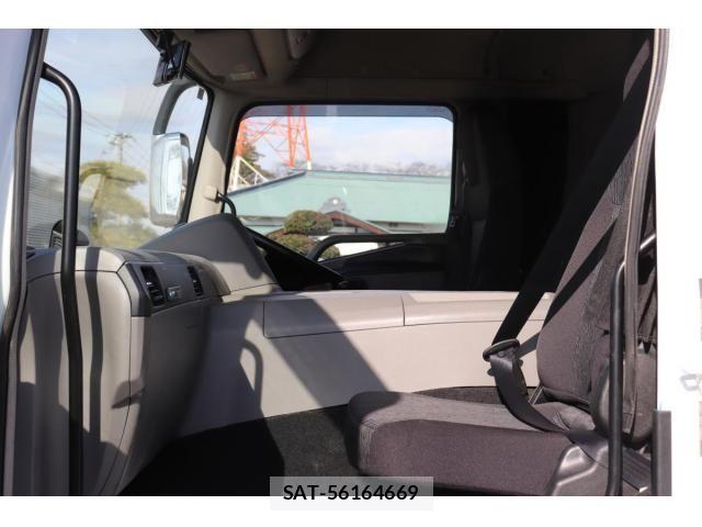 Mitsubishi GREAT 2020-08 8338062-15