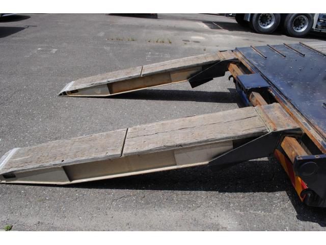 Mitsubishi GREAT 2006-09 8332059-27