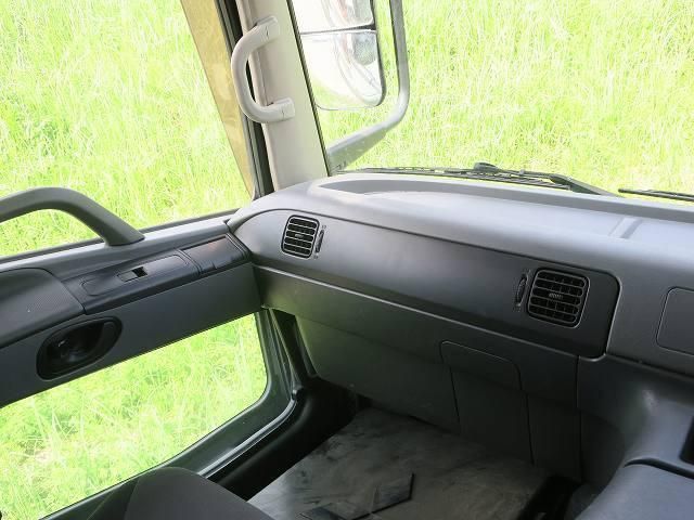 Mitsubishi GREAT 2014-08 8332065-13
