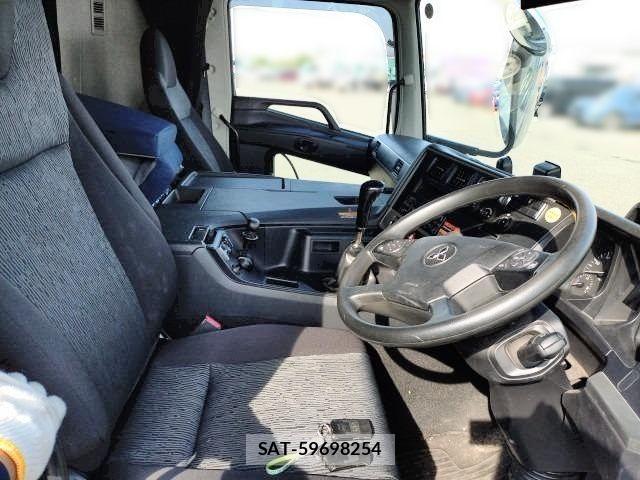 Mitsubishi GREAT 2021-05 8355690-10