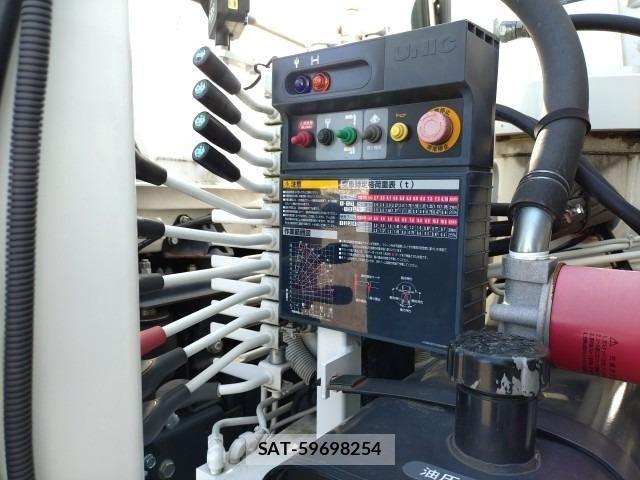 Mitsubishi GREAT 2021-05 8355690-18